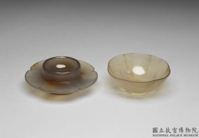 图片[2]-Bowl and saucer set in the shape of a hibiscus flower, Sung dynasty, 10th~13th centuries-China Archive